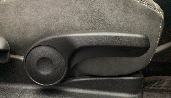 2017 Maruti Vitara Brezza ZDI, Diesel, Manual, 55,290 km, Driver Side Adjustment Panel