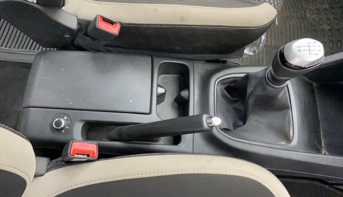2019 Renault TRIBER RXZ, Petrol, Manual, 18,338 km, Gear Lever