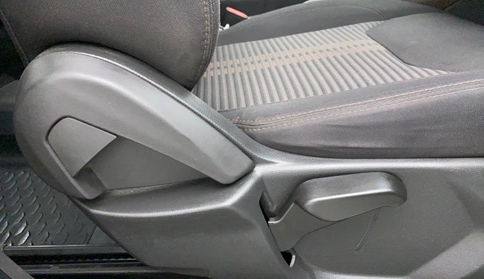 2019 Ford FREESTYLE TITANIUM Plus 1.5 TDCI MT, Diesel, Manual, 67,699 km, Driver Side Adjustment Panel