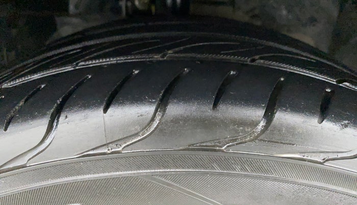 2019 Ford FREESTYLE TITANIUM Plus 1.5 TDCI MT, Diesel, Manual, 67,699 km, Right Front Tyre Tread