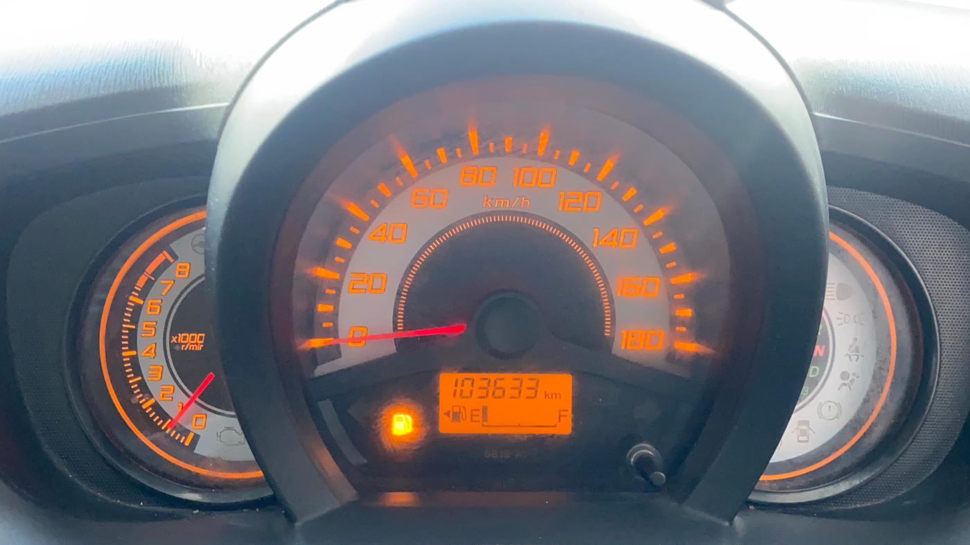 2014 Honda Brio VX AT, Petrol, Automatic, 1,03,862 km, Odometer Image