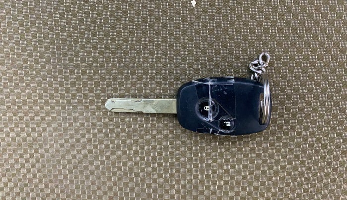 2014 Honda Brio VX AT, Petrol, Automatic, 1,03,595 km, Key Close Up