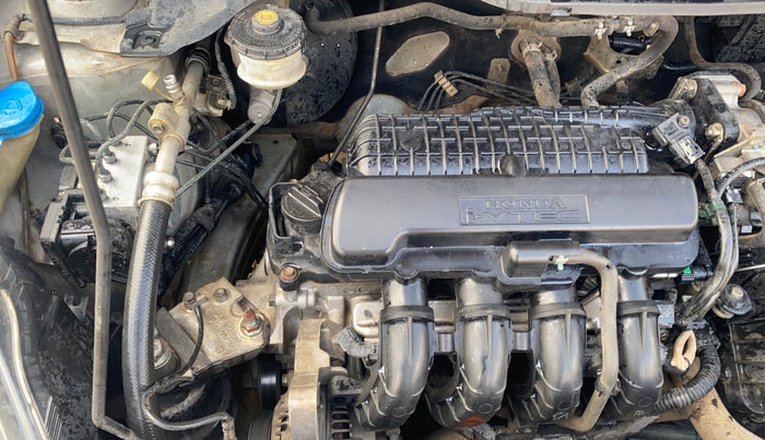 2014 Honda Brio VX AT, Petrol, Automatic, 1,03,595 km, Engine View - Right