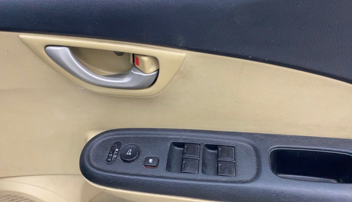 2014 Honda Brio VX AT, Petrol, Automatic, 1,03,595 km, Driver Side Door Panels Control