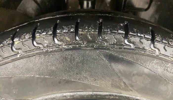 2018 Renault Kwid CLIMBER 1.0 AMT, Petrol, Automatic, 47,441 km, Right Front Tyre Tread