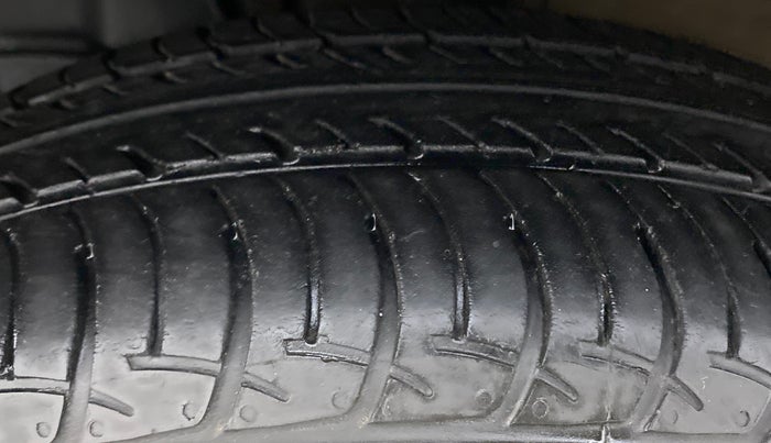 2020 Maruti New Wagon-R ZXI 1.2 old, Petrol, Manual, 78,496 km, Left Front Tyre Tread