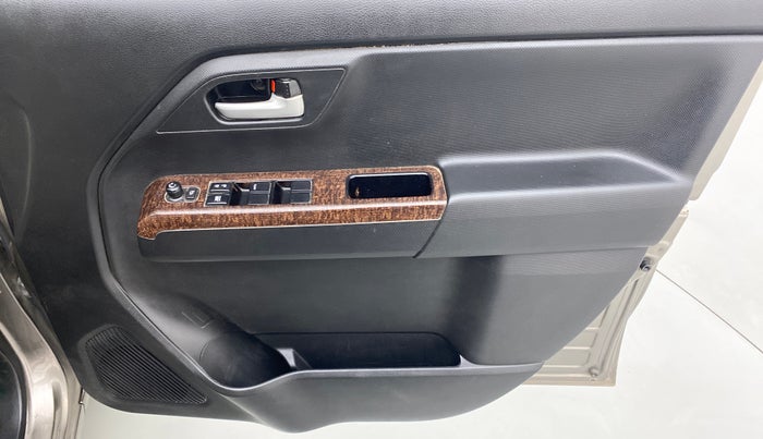 2020 Maruti New Wagon-R ZXI 1.2 old, Petrol, Manual, 78,496 km, Driver Side Door Panels Control