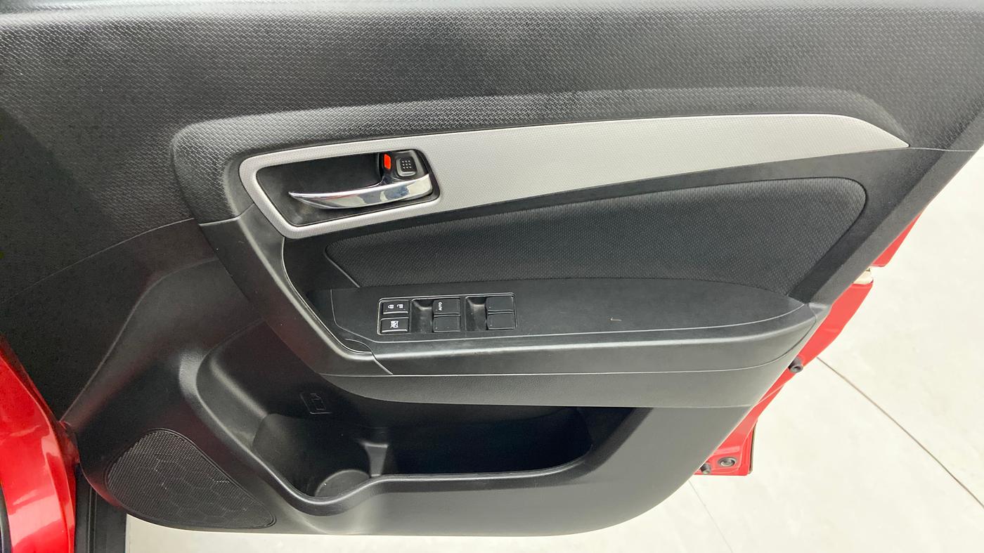 2020 Maruti Vitara Brezza ZXI PLUS, Petrol, Manual, 10,684 km, Driver Side Door Panels Control