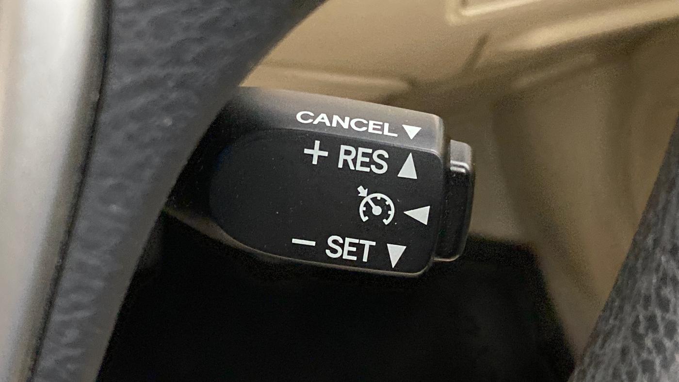 2018 Toyota YARIS V CVT, Petrol, Automatic, 23,418 km, Adaptive Cruise Control
