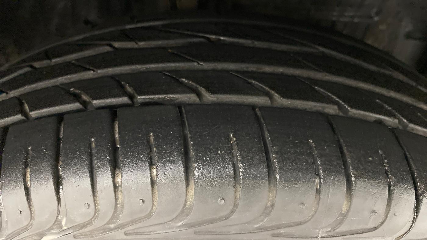2018 Toyota YARIS V CVT, Petrol, Automatic, 23,418 km, Right Front Tyre Tread