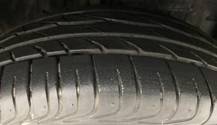2018 Toyota YARIS V CVT, Petrol, Automatic, 23,418 km, Right Front Tyre Tread