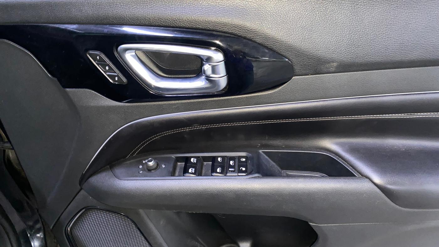 2022 Jeep Compass MODEL S (O) DIESEL 4X4 AT, Diesel, Automatic, 76,623 km, Driver Side Door Panels Control
