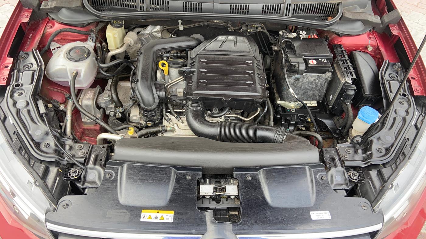 2022 Volkswagen VIRTUS HIGHLINE TSI 1.0 MT, Petrol, Manual, 16,832 km, Engine View