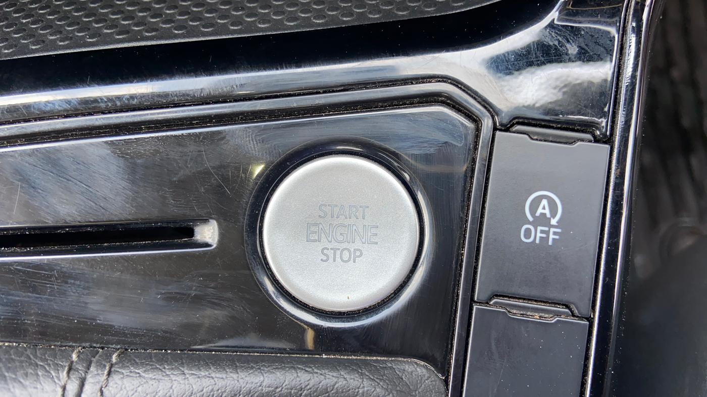 2022 Volkswagen VIRTUS HIGHLINE TSI 1.0 MT, Petrol, Manual, 16,832 km, Keyless Start/ Stop Button