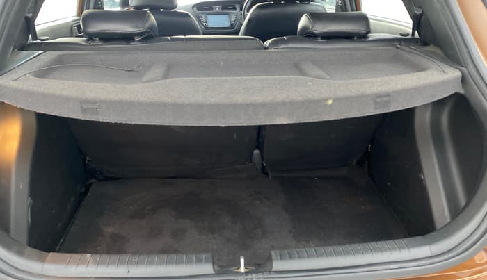 2016 Hyundai i20 Active 1.2 SX, Petrol, Manual, 47,476 km, Boot Inside
