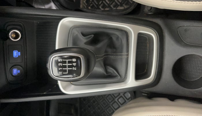 2020 Hyundai VENUE SX 1.0 TURBO, Petrol, Manual, 66,219 km, Gear Lever