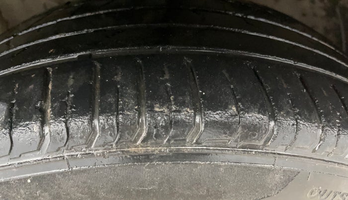 2020 Hyundai VENUE SX 1.0 TURBO, Petrol, Manual, 66,219 km, Right Front Tyre Tread