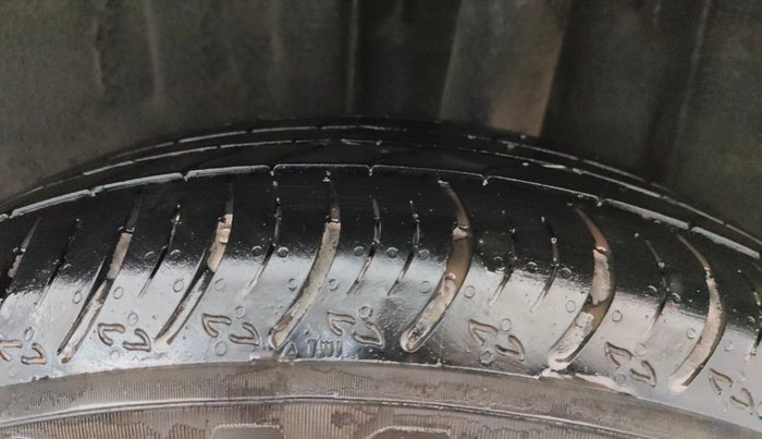 2023 Renault Kiger RXT MT, Petrol, Manual, 8,498 km, Left Rear Tyre Tread