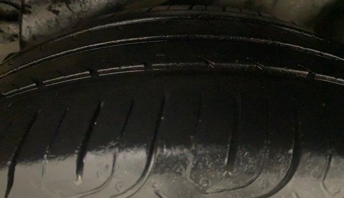 2014 Honda Amaze 1.2L I-VTEC VX, Petrol, Manual, 66,239 km, Left Rear Tyre Tread