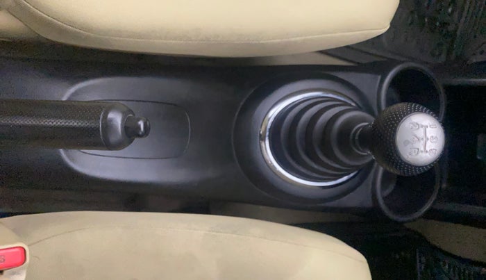 2014 Honda Amaze 1.2L I-VTEC VX, Petrol, Manual, 66,239 km, Gear Lever