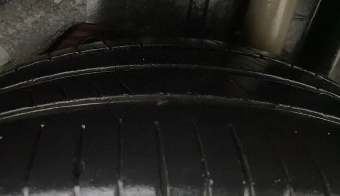 2016 Ford New Figo TREND 1.5L DIESEL, Diesel, Manual, 72,560 km, Left Rear Tyre Tread