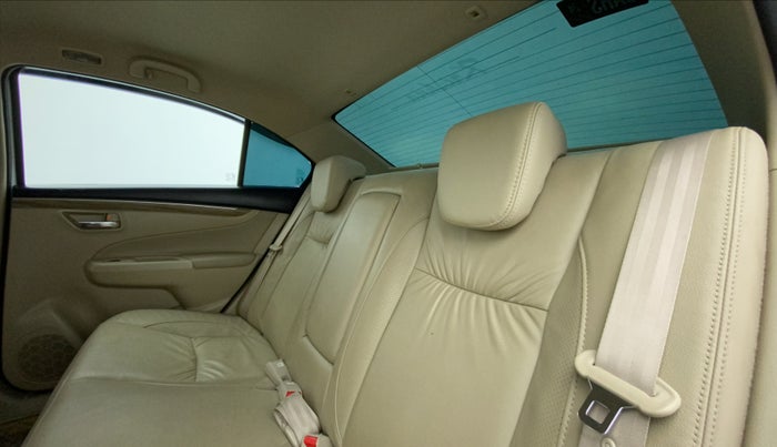 2021 Maruti Ciaz ALPHA  AT 1.5 SHVS PETROL, Petrol, Automatic, 37,265 km, Right Side Rear Door Cabin