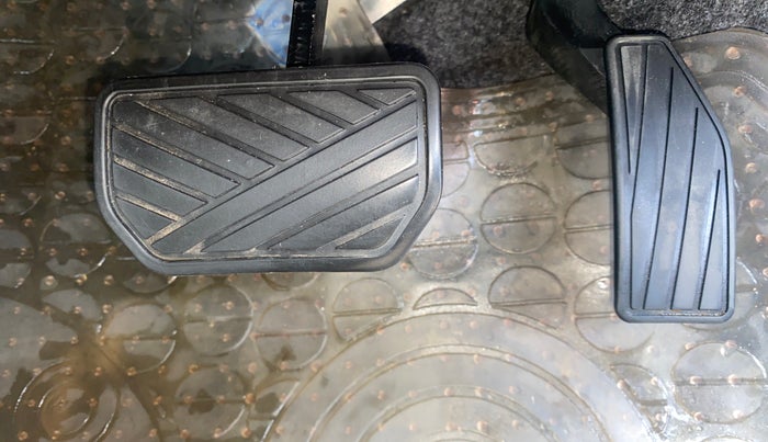 2017 Maruti Celerio ZXI AMT, Petrol, Automatic, 66,070 km, Pedals