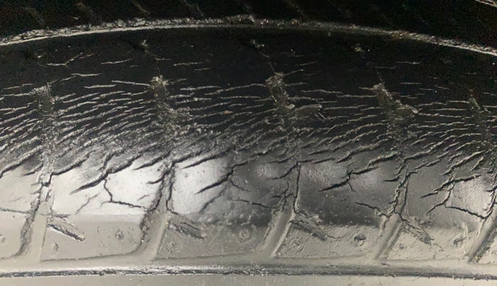 2017 Maruti Celerio ZXI AMT, Petrol, Automatic, 66,070 km, Left Front Tyre Tread