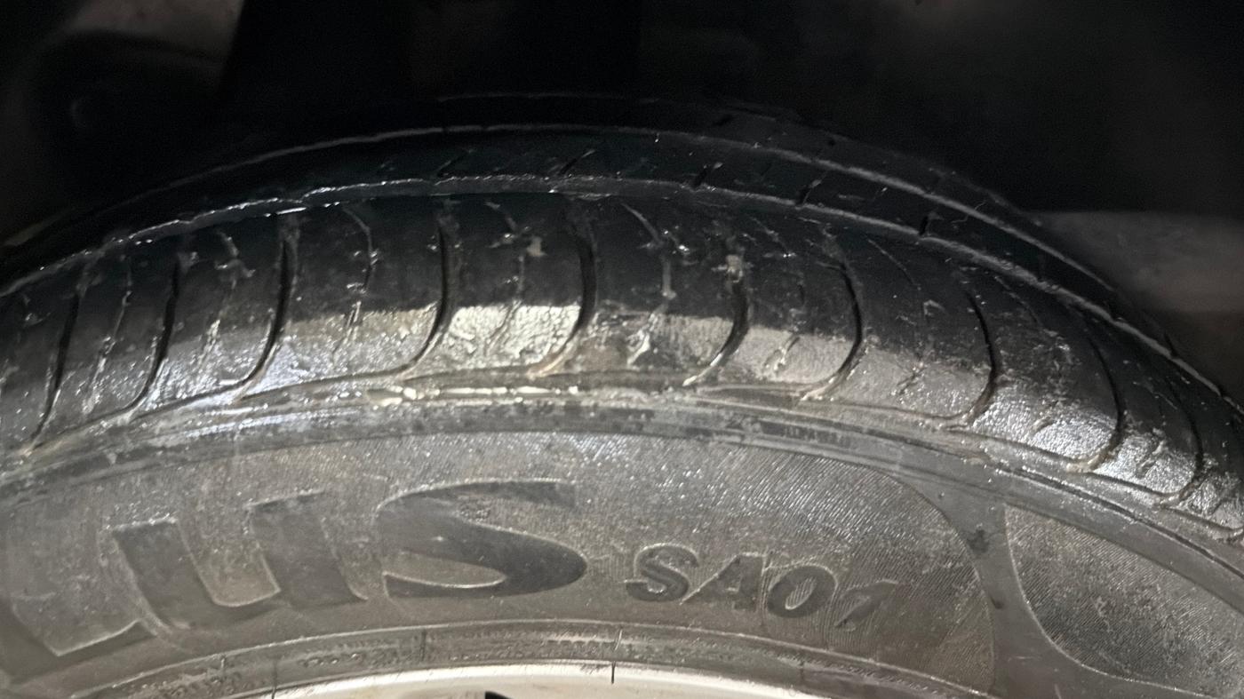 2016 Hyundai Creta SX PLUS 1.6 PETROL, Petrol, Manual, 57,574 km, Right Rear Tyre Tread