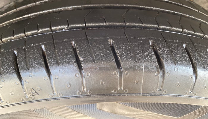 2015 Ford Ecosport TREND 1.5L PETROL, Petrol, Manual, 84,965 km, Left Front Tyre Tread