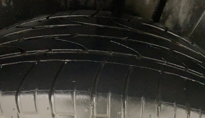 2020 MG HECTOR SHARP 1.5 DCT PETROL, Petrol, Automatic, 97,011 km, Left Rear Tyre Tread