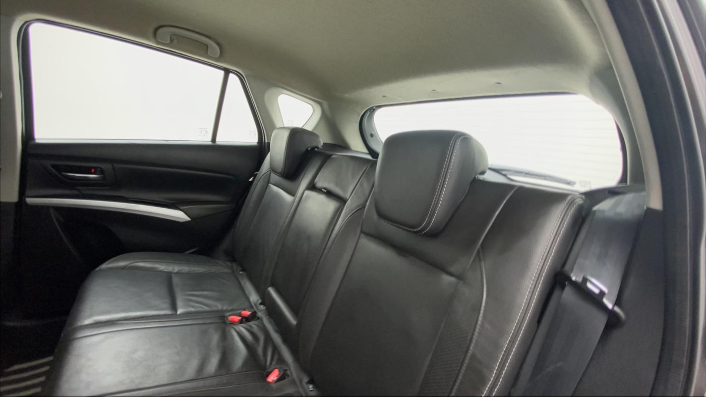 2020 Maruti S Cross ALPHA AT SMART HYBRID, Petrol, Automatic, 24,427 km, Right Side Rear Door Cabin