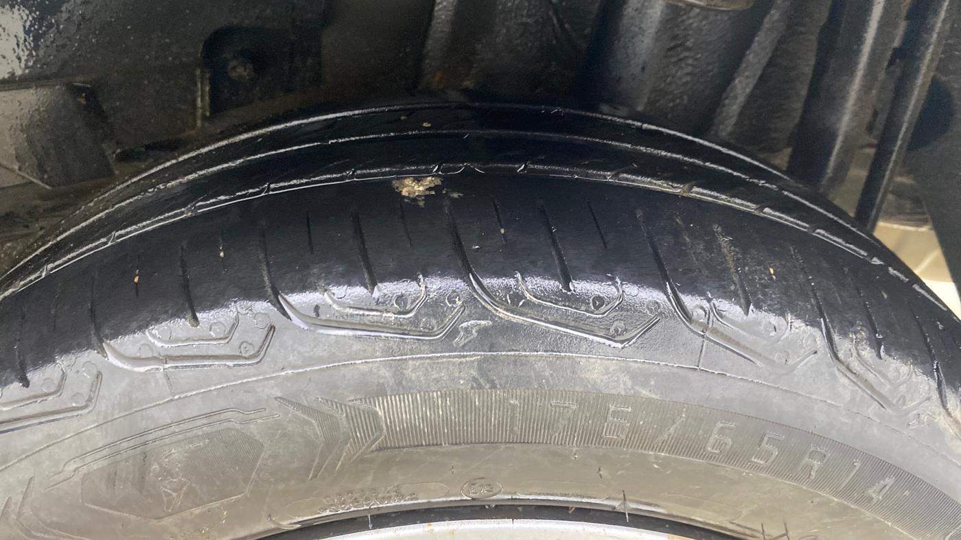 2022 Tata TIGOR XZ PLUS CNG, CNG, Manual, 44,071 km, Left Rear Tyre Tread