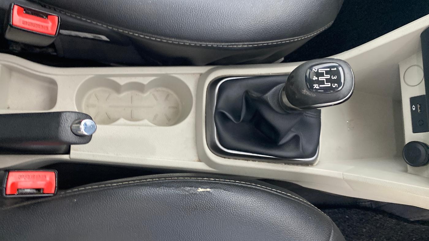 2022 Tata TIGOR XZ PLUS CNG, CNG, Manual, 44,071 km, Gear Lever