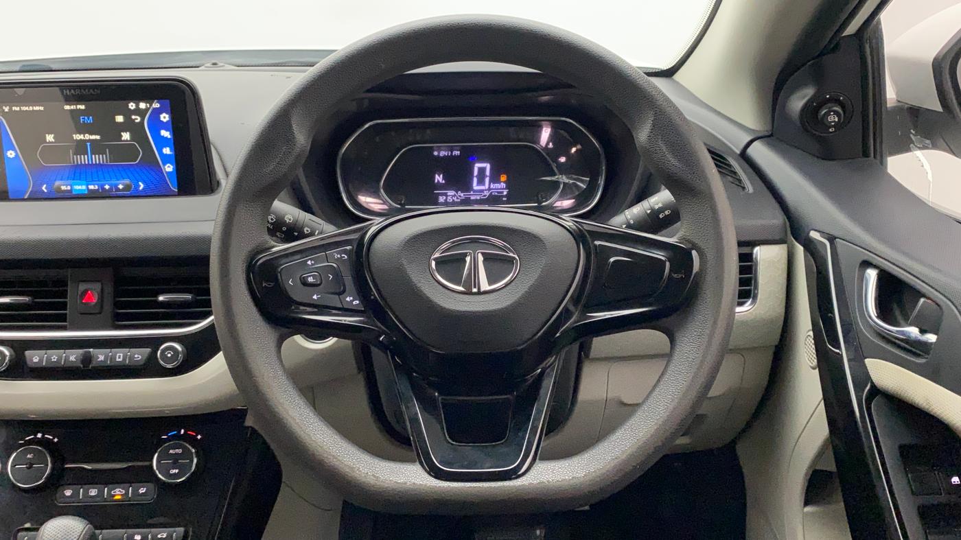 2021 Tata NEXON XZA PLUS DIESEL, Diesel, Automatic, 43,250 km, Steering Wheel Close Up