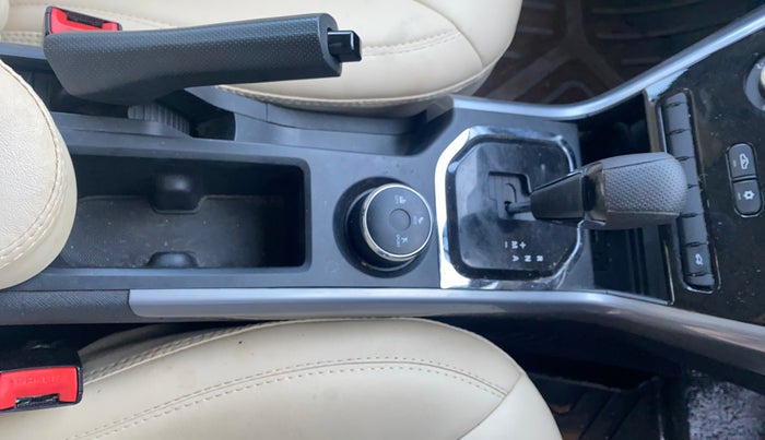 2023 Tata NEXON XMA SUNROOF PETROL, Petrol, Automatic, 21,859 km, Gear Lever