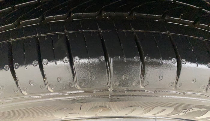 2023 Tata NEXON XMA SUNROOF PETROL, Petrol, Automatic, 21,859 km, Right Rear Tyre Tread