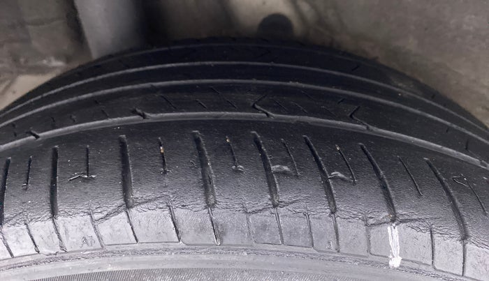 2018 Hyundai Verna 1.6 CRDI SX + AT, Diesel, Automatic, 58,824 km, Right Rear Tyre Tread