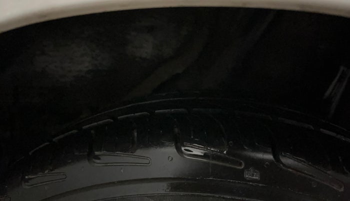 2017 Honda Amaze 1.2L I-VTEC S, Petrol, Manual, 57,280 km, Left Rear Tyre Tread