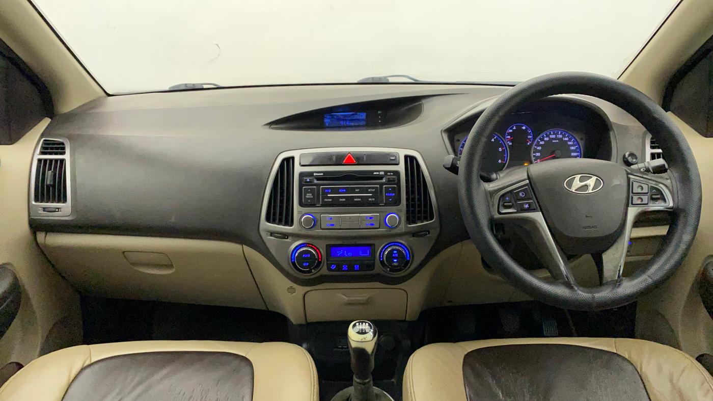 2012 Hyundai i20 SPORTZ 1.4 CRDI, Diesel, Manual, 1,21,540 km, Dashboard