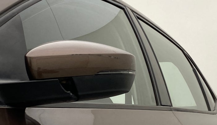 2016 Volkswagen Ameo TRENDLINE 1.2, Petrol, Manual, 28,444 km, Left rear-view mirror - Cover has minor damage