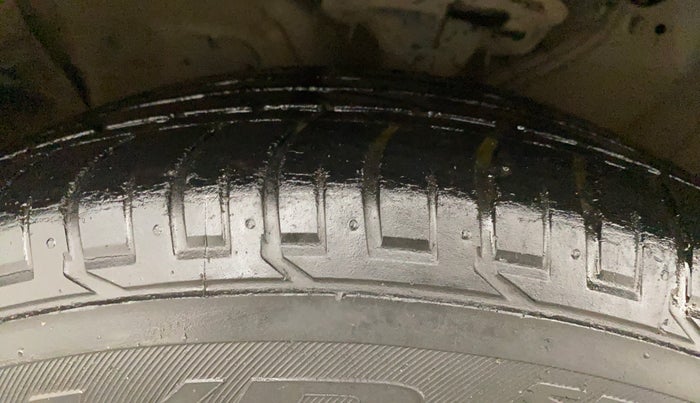 2017 Hyundai Creta SX PLUS AT 1.6 PETROL, Petrol, Automatic, 72,401 km, Left Front Tyre Tread