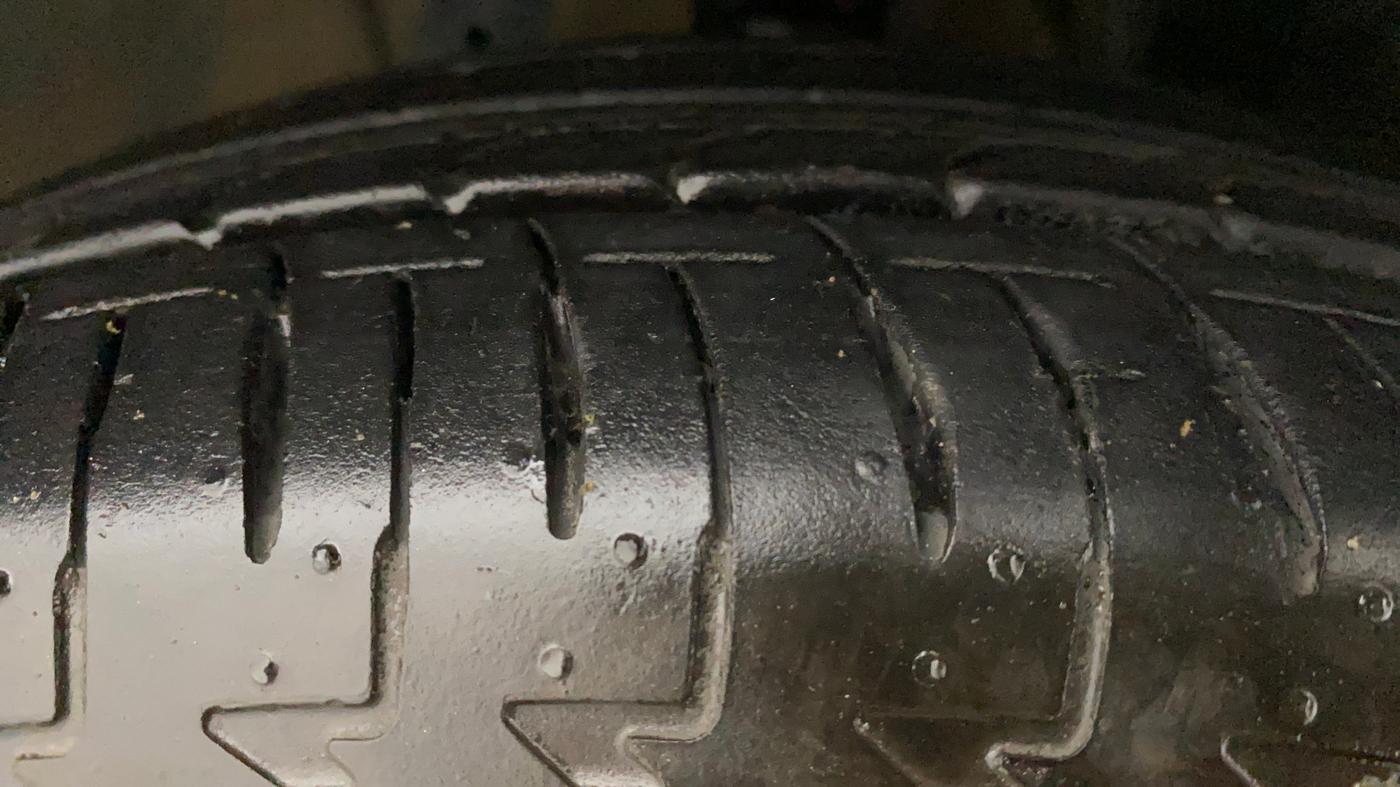 2021 Maruti IGNIS SIGMA 1.2, Petrol, Manual, 16,621 km, Right Front Tyre Tread