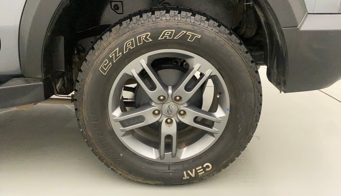 2022 Mahindra Thar LX D AT 4WD HT, Diesel, Automatic, 32,202 km, Left Rear Wheel