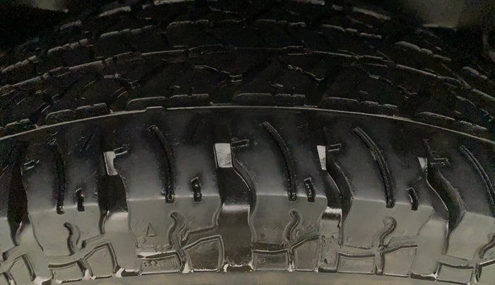 2022 Mahindra Thar LX D AT 4WD HT, Diesel, Automatic, 32,202 km, Left Rear Tyre Tread