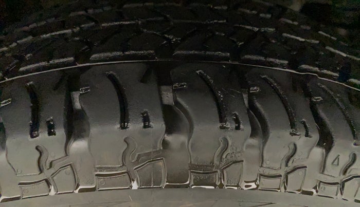 2022 Mahindra Thar LX D AT 4WD HT, Diesel, Automatic, 32,202 km, Right Front Tyre Tread