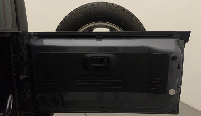 2022 Mahindra Thar LX D AT 4WD HT, Diesel, Automatic, 32,202 km, Boot Door Open