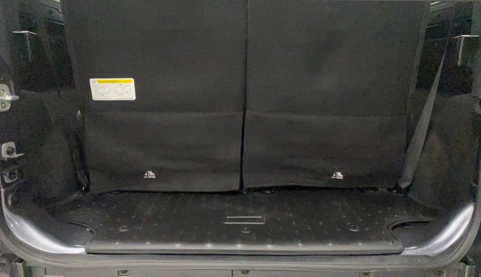 2022 Mahindra Thar LX D AT 4WD HT, Diesel, Automatic, 32,202 km, Boot Inside