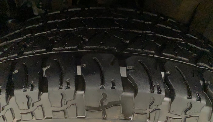 2022 Mahindra Thar LX D AT 4WD HT, Diesel, Automatic, 32,202 km, Left Front Tyre Tread