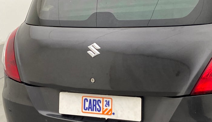 2017 Maruti Swift LXI OPT, CNG, Manual, 89,336 km, Rear monogram/logo - Missing